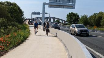 photo de cyclistes pont de Martrou 